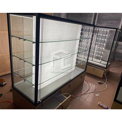 Framelesshoogtepunt - van de de Vertoningsshowcase van de meningsmuur van het het Glaskabinet het Binnenland van de de Juwelenwinkel